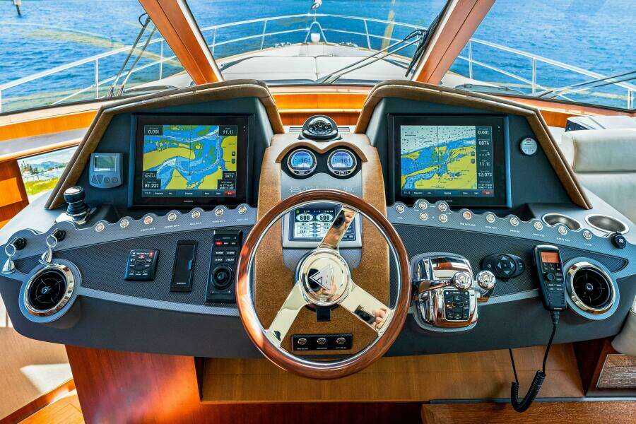 2015 Riviera Belize 54 Daybridge