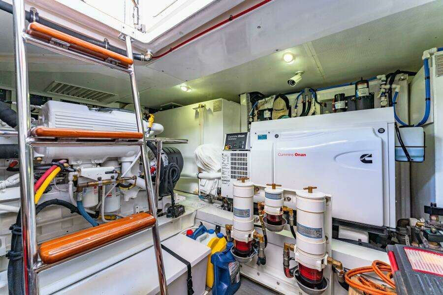 2015 Riviera Belize 54 Daybridge