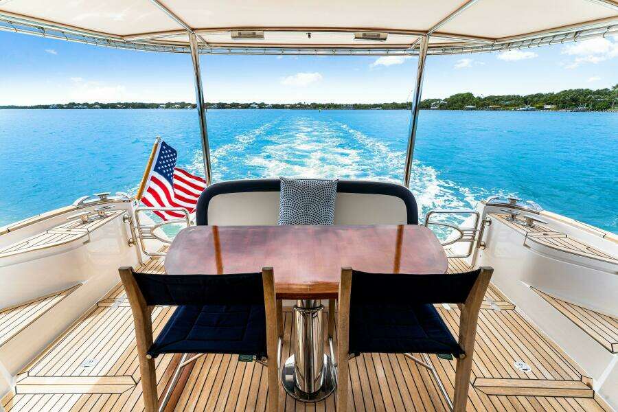 2015 Riviera Belize 54 Daybridge