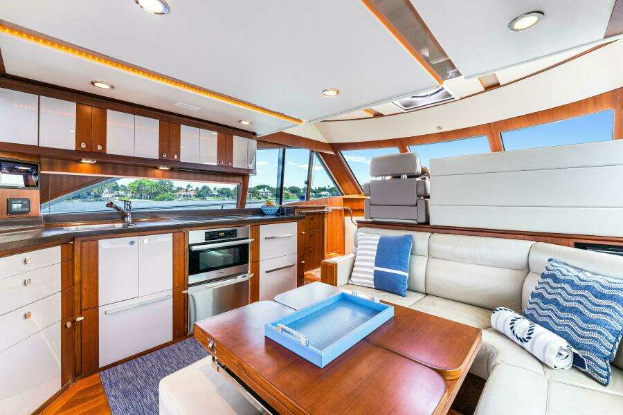 2015 Riviera Belize 54 Daybridge