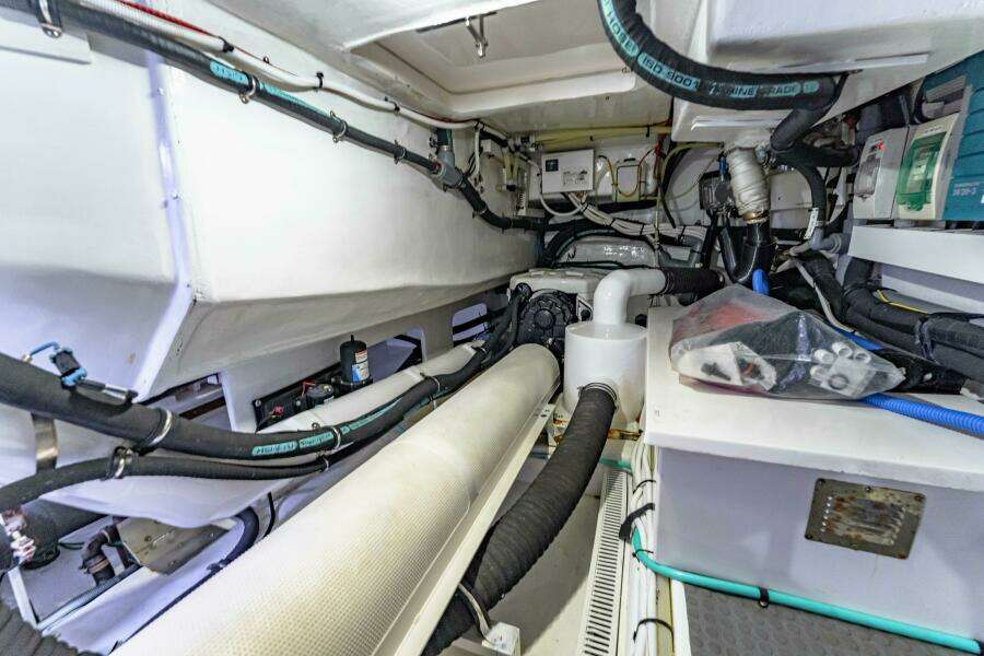 2015 Riviera Belize 54 Daybridge