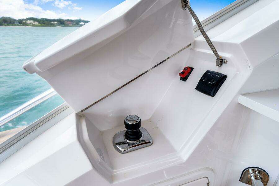 2015 Riviera Belize 54 Daybridge