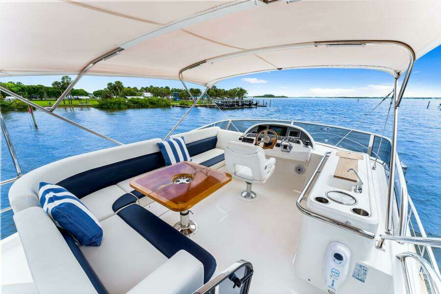 2015 Riviera Belize 54 Daybridge