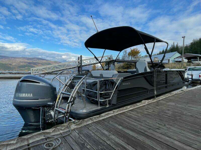 2024 Godfrey MC255DFL