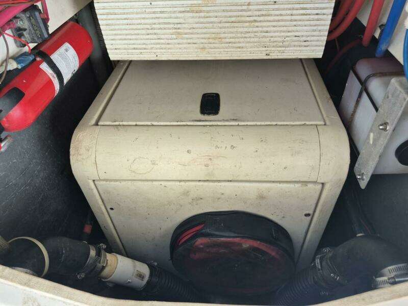 2002 Silverton 38 Convertible