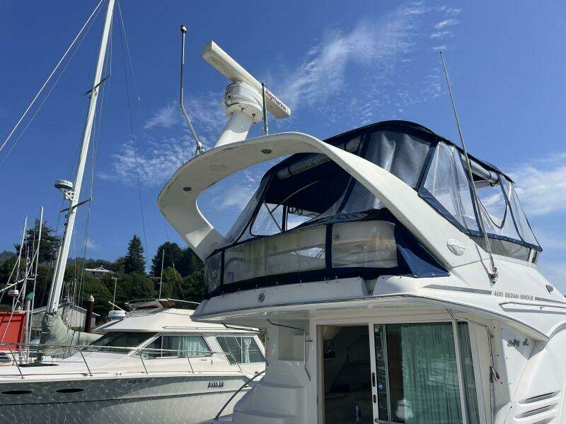 2000 Sea Ray 400 Sedan Bridge
