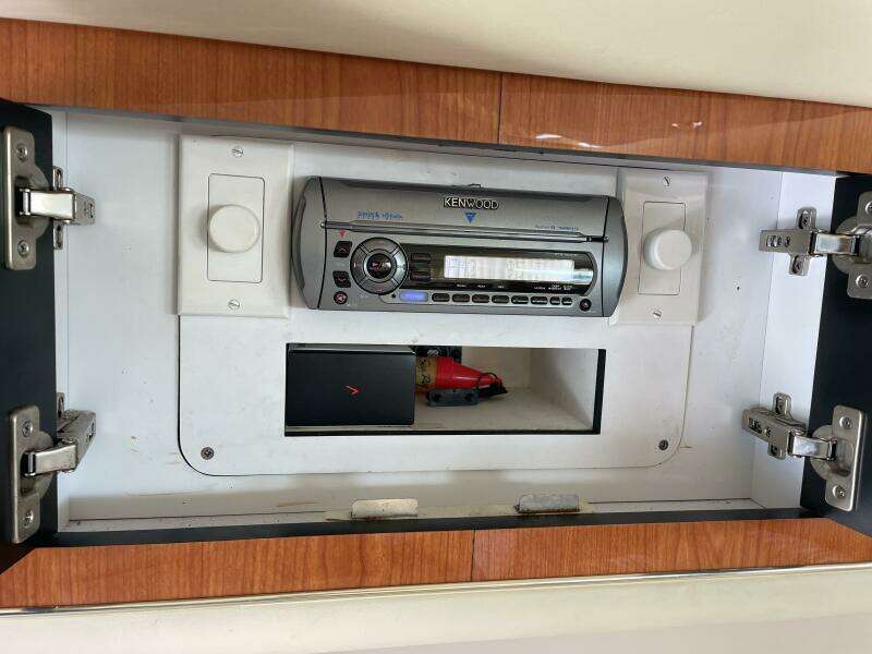 2000 Sea Ray 400 Sedan Bridge