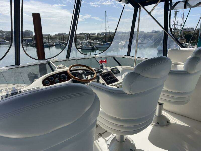 2000 Sea Ray 400 Sedan Bridge