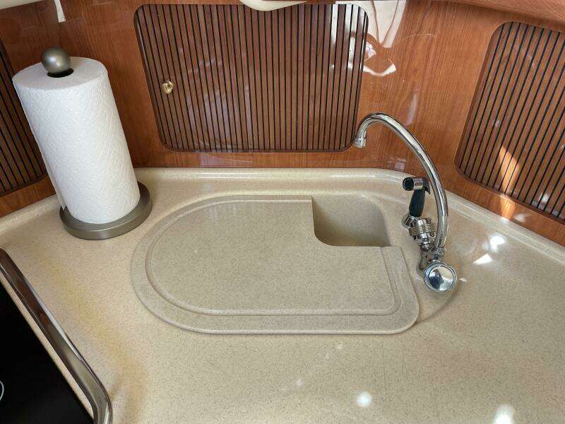 2000 Sea Ray 400 Sedan Bridge