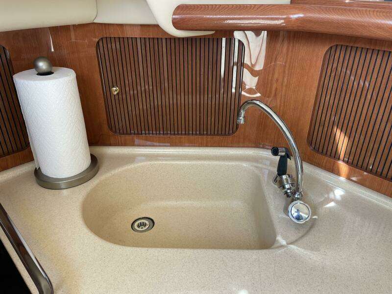 2000 Sea Ray 400 Sedan Bridge