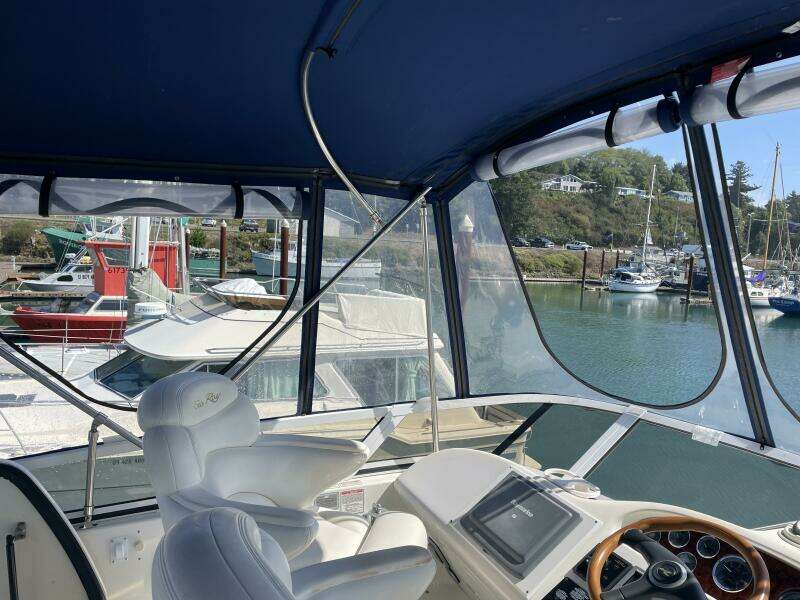 2000 Sea Ray 400 Sedan Bridge