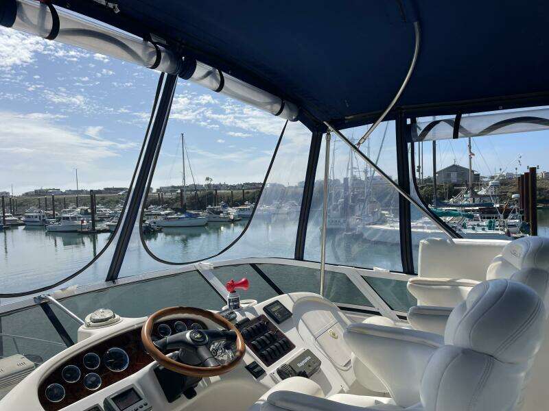 2000 Sea Ray 400 Sedan Bridge