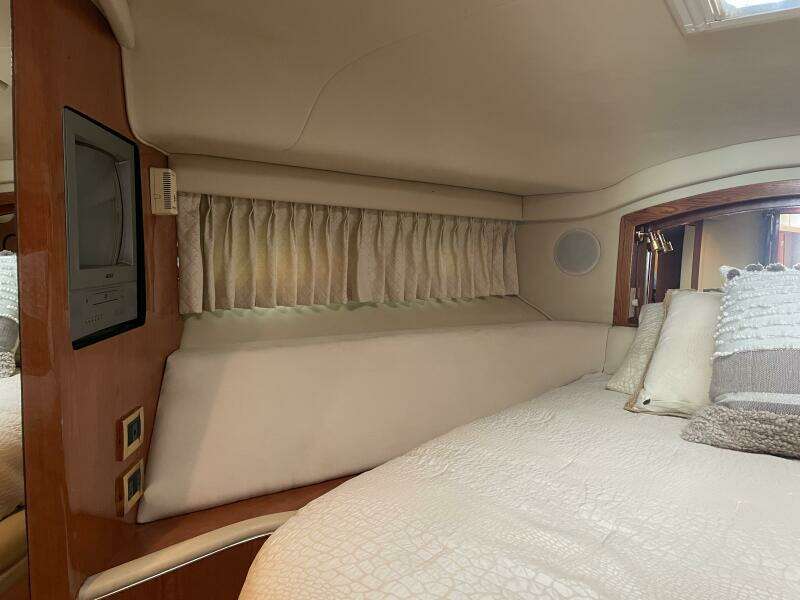 2000 Sea Ray 400 Sedan Bridge