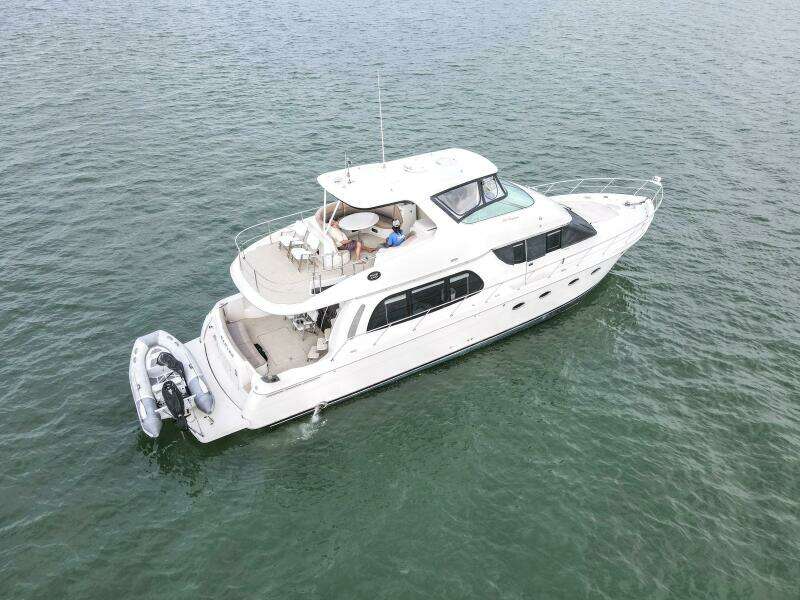2004 Carver 56 Voyager