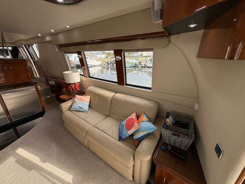 2004 Carver 56 Voyager