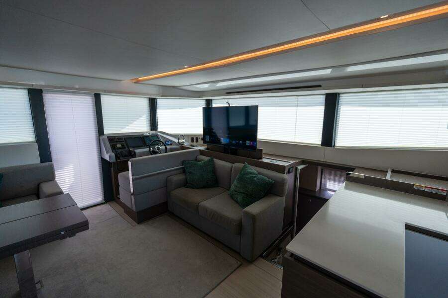 2020 Robertson & Caine Leopard 53PC