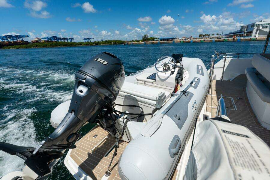 2020 Robertson & Caine Leopard 53PC