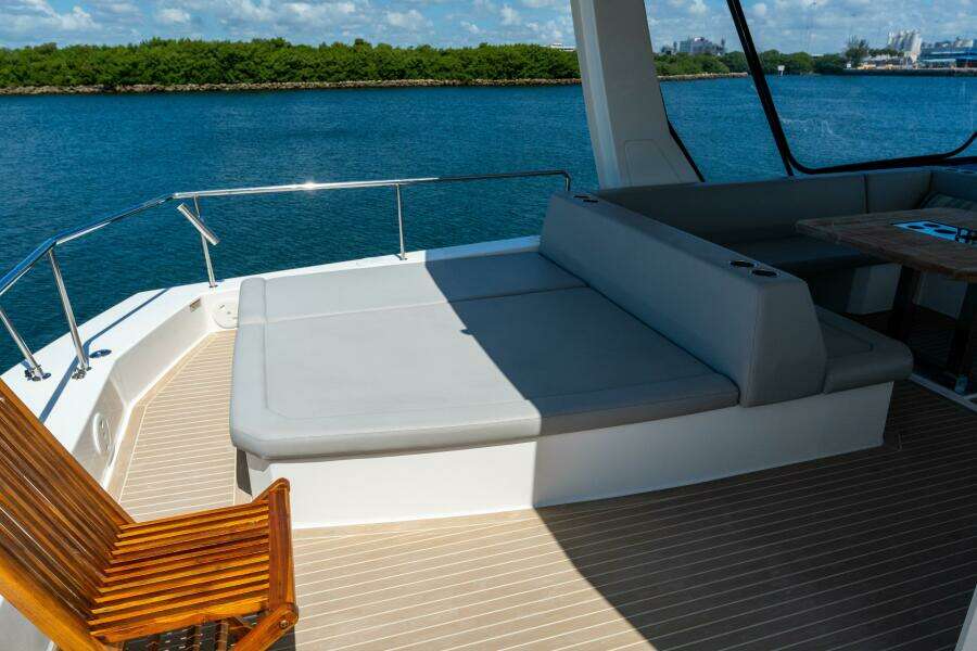 2020 Robertson & Caine Leopard 53PC