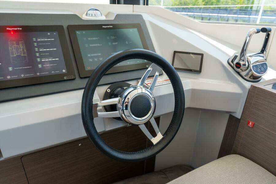 2020 Robertson & Caine Leopard 53PC