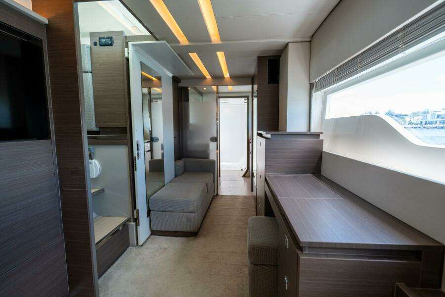 2020 Robertson & Caine Leopard 53PC