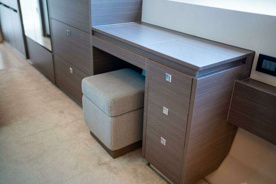 2020 Robertson & Caine Leopard 53PC