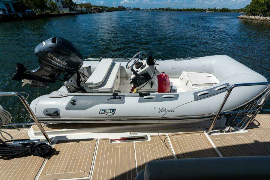 2020 Robertson & Caine Leopard 53PC