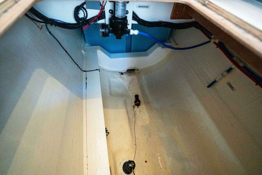 2020 Robertson & Caine Leopard 53PC