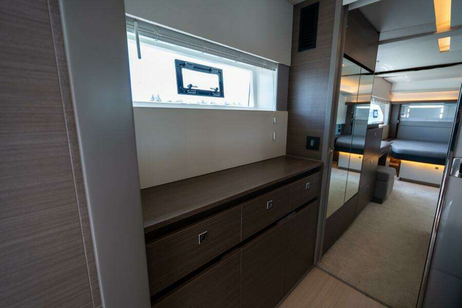 2020 Robertson & Caine Leopard 53PC