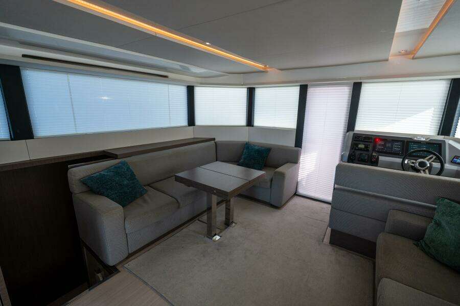 2020 Robertson & Caine Leopard 53PC