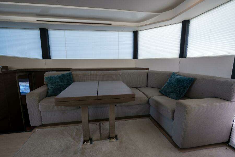 2020 Robertson & Caine Leopard 53PC