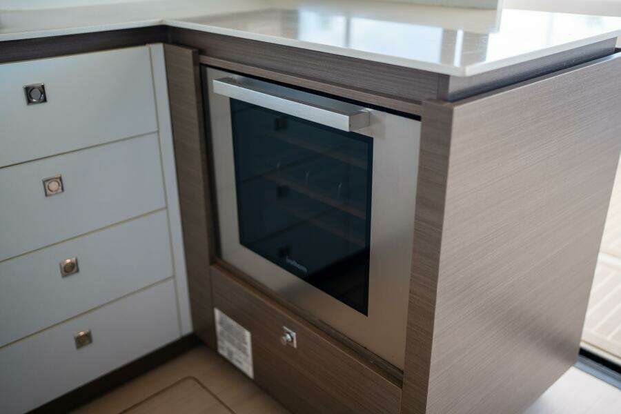 2020 Robertson & Caine Leopard 53PC