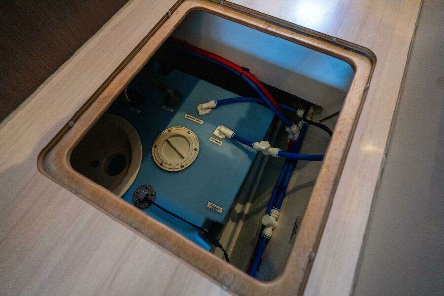 2020 Robertson & Caine Leopard 53PC