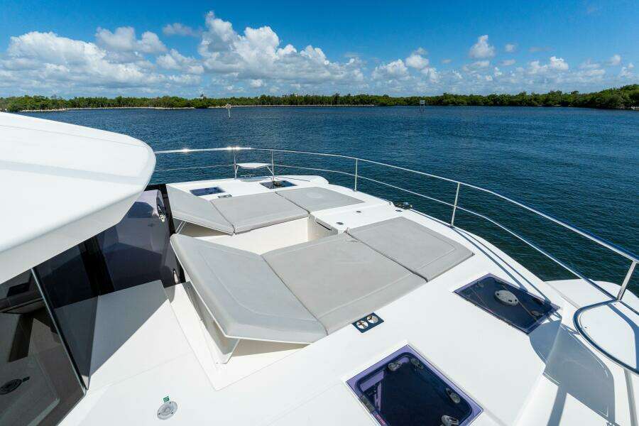 2020 Robertson & Caine Leopard 53PC