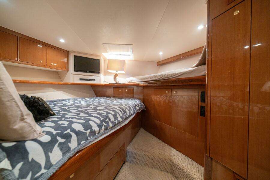 2004 Viking 61 Convertible "Mariah Jean"