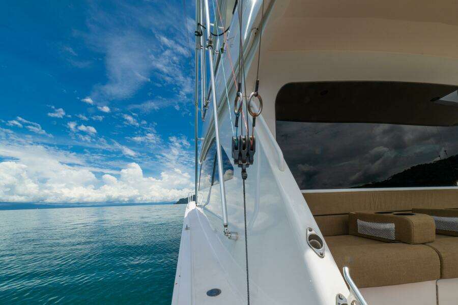 2004 Viking 61 Convertible "Mariah Jean"