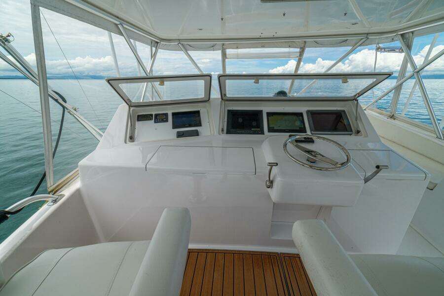 2004 Viking 61 Convertible "Mariah Jean"