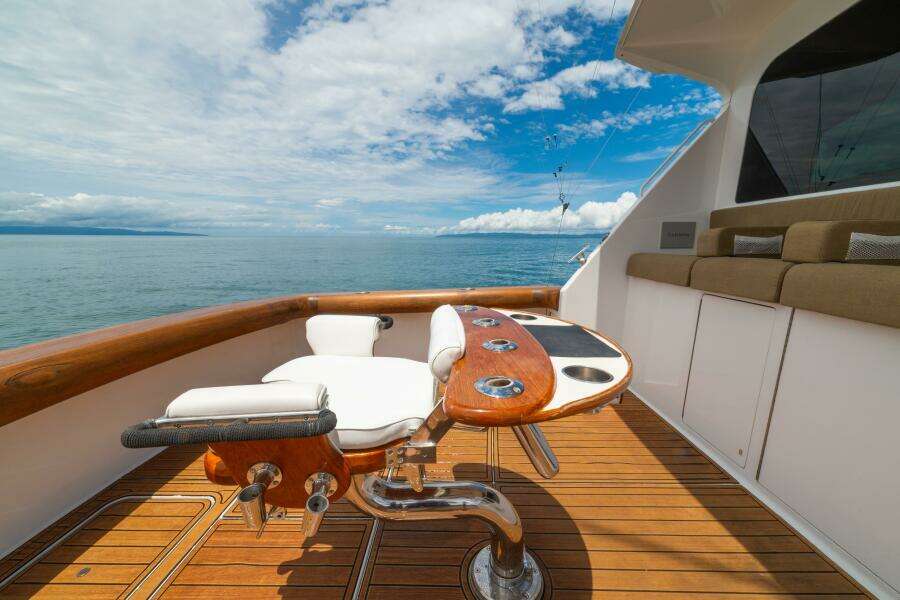 2004 Viking 61 Convertible "Mariah Jean"