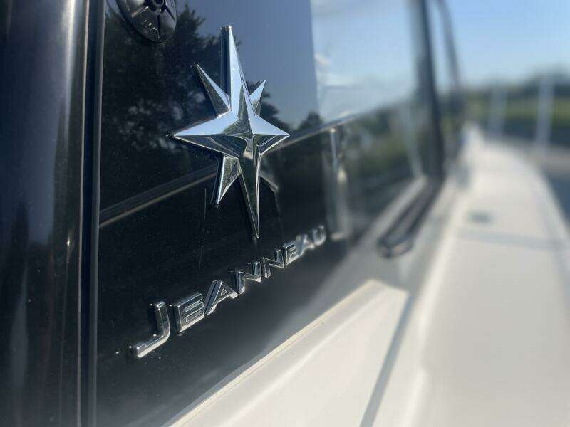 2022 Jeanneau NC 795 S2
