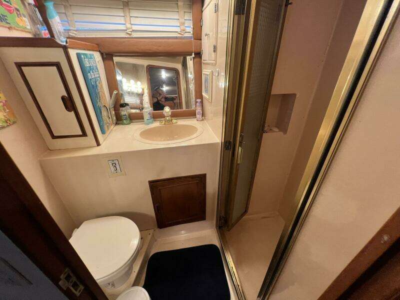 1990 Pace 42 Motor Yacht