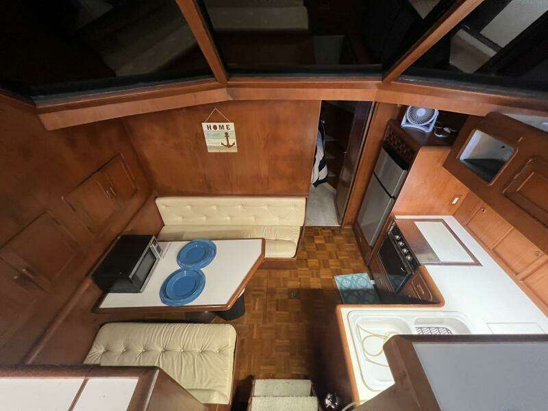 1990 Pace 42 Motor Yacht