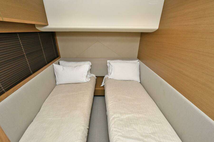 2016 Princess 52 Flybridge