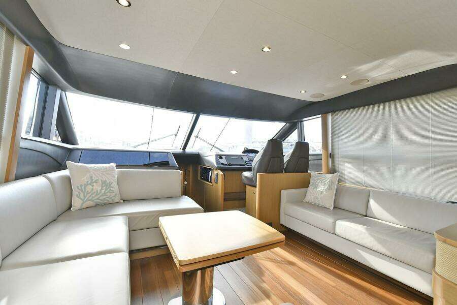 2016 Princess 52 Flybridge