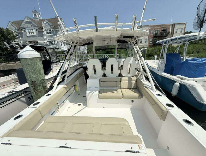 2015 Pursuit ST 310 Sport Tender