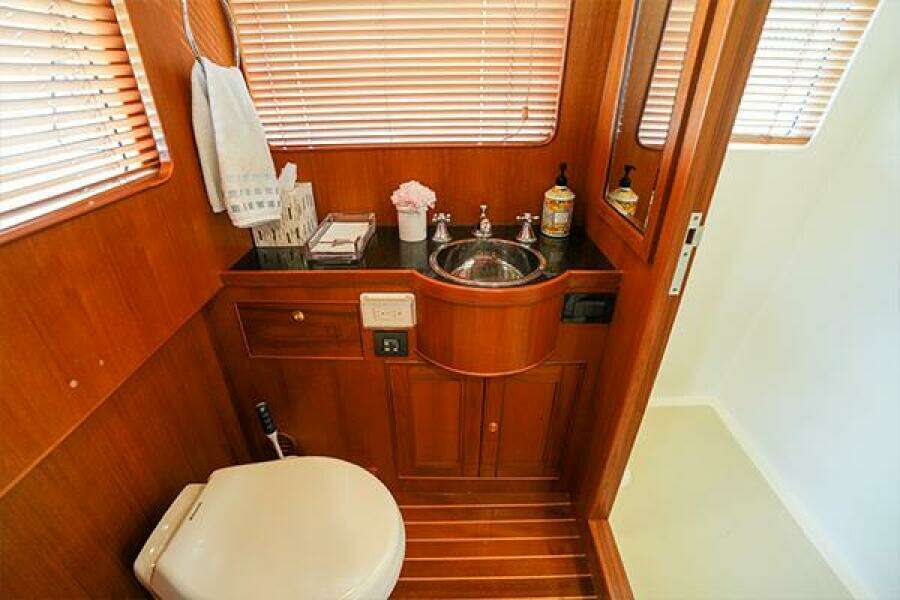 2015 Marlow Explorer 80E-CB