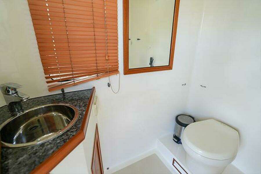 2015 Marlow Explorer 80E-CB