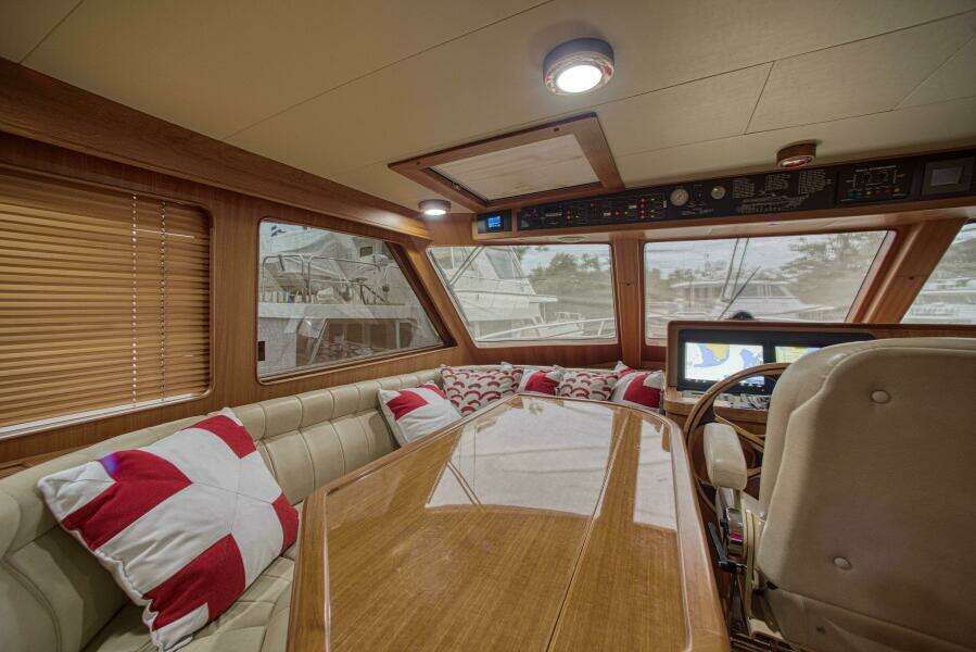 2011 Marlow Explorer 70E