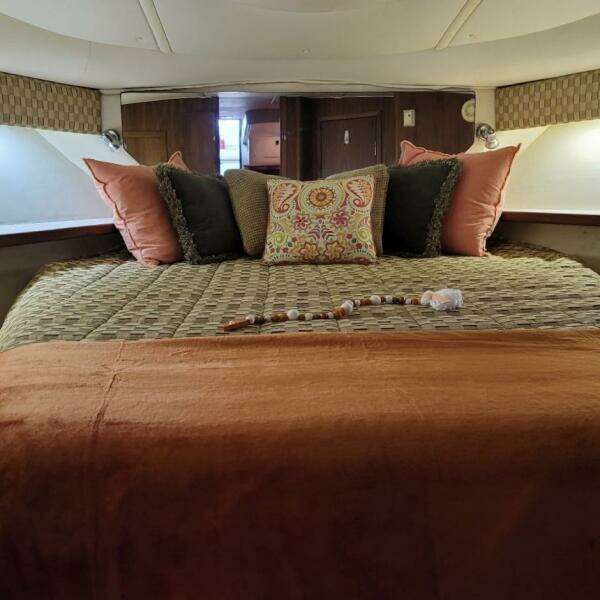 2000 Tiara Yachts 3500 Express