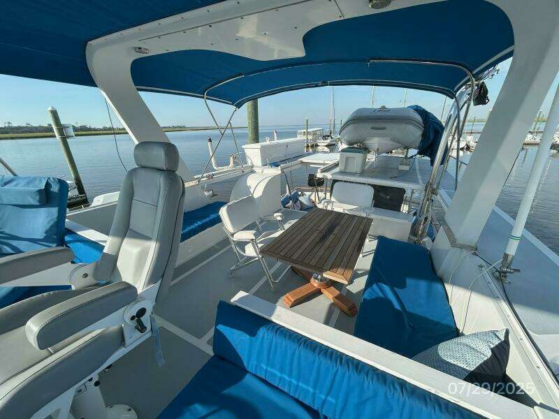 44' DeFever flybridge aft