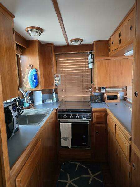 44' DeFever galley