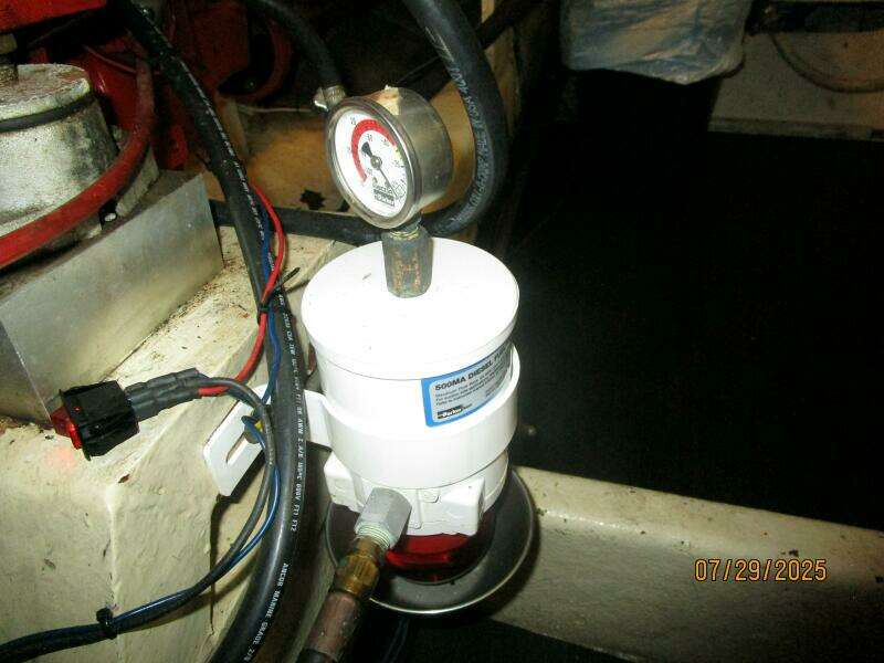 44' DeFever port Racor fuel filter